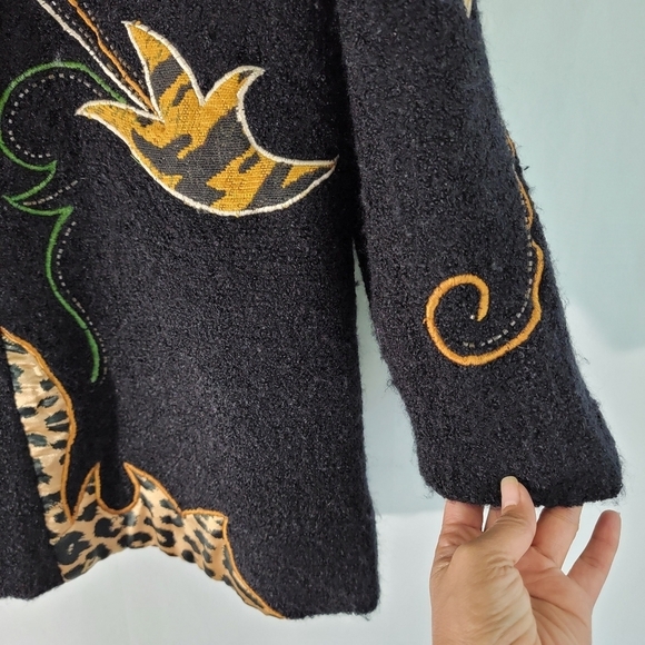 Alex Kim Black/Gold Boucle Jacket Sz M Embroidery Patches Button-Up Lined Pocket - Picture 10 of 12